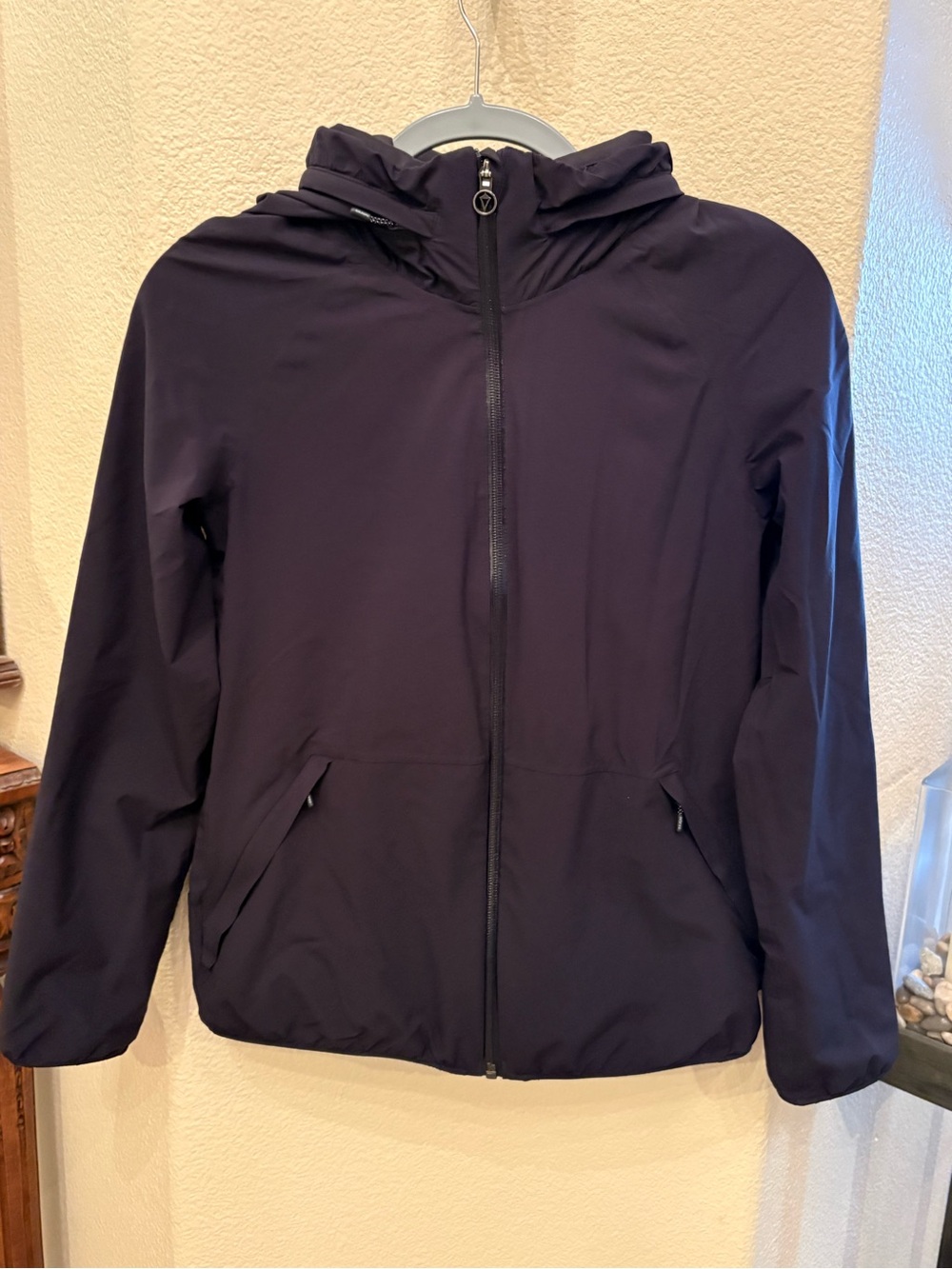 Ivivva Girls Teens Black Lightweight Tuck In Hoodie Zipped Jacket Size 14